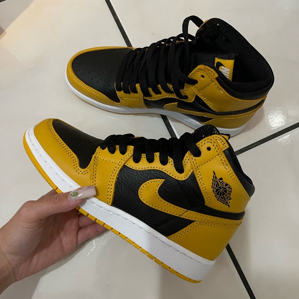 Yellow Air Jordan 1 Retro High Og